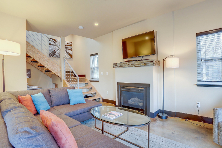 Living area 2, Urban Roundabout 2 Bedroom Home by RedAwning, Deschutes