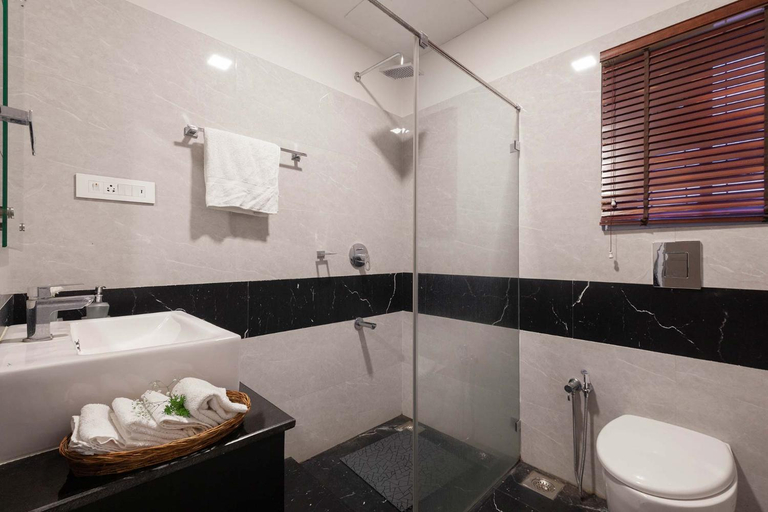 Bathroom 2, StayVista at Aashirwaad Villa, The Nilgiris