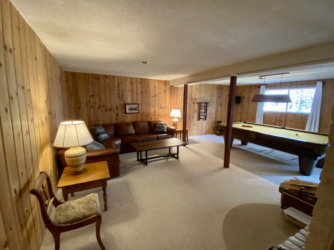 Interior 4, Hollinshead Haven 30 Days Min 3 Bedroom Home by RedAwning, Deschutes