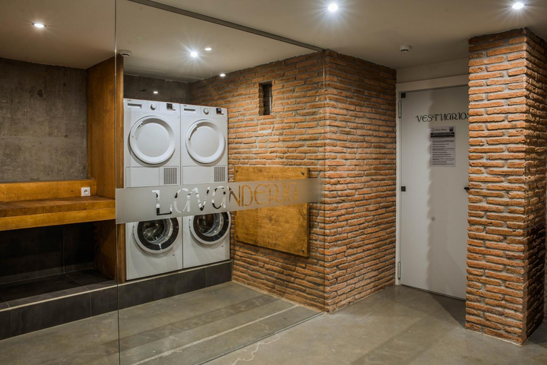 Others 3, Apartamentos Estela de Altamira, Cantabria