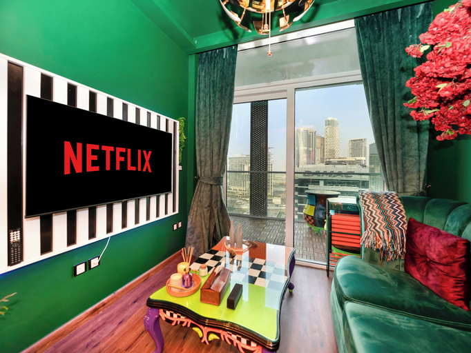 Living area 5, Manzil - Stylish 1BR with Canal View, Dubai