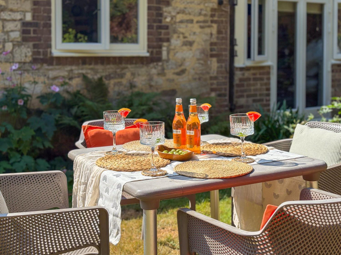 Food & Drinks 5, Greenwood Grange, Dorset