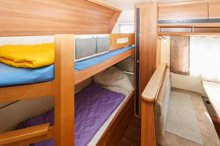 Bedroom 2, Urlaub im Wohnwagen - mitten im Wald, Vorpommern-Greifswald