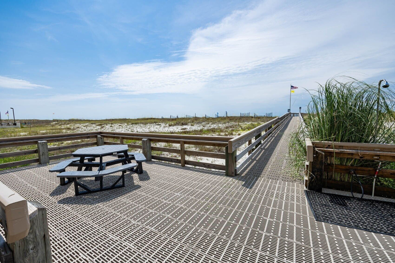 Outdoor dining 3, Island Winds West 671 2 Bedroom Condo, Baldwin