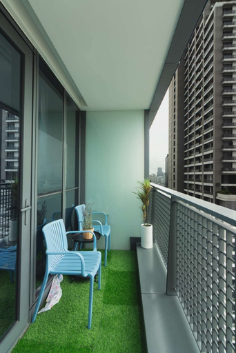 Property grounds, Century Spire Condominium, Makati City