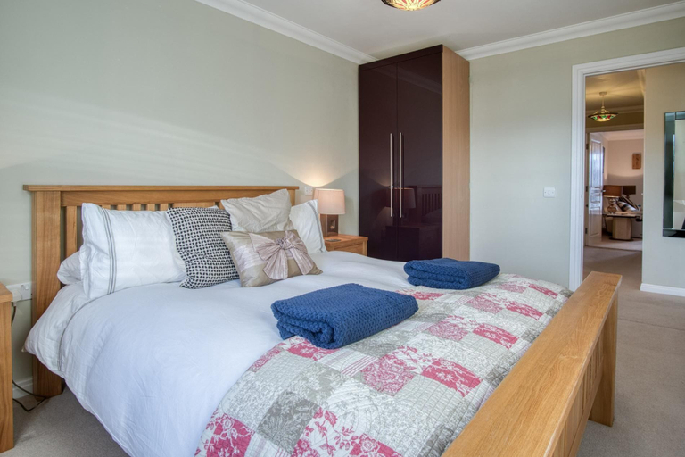 Floor plan 2, 13 St Bride's Bay View - 4 Bedroom - Broad Haven, Pembrokeshire