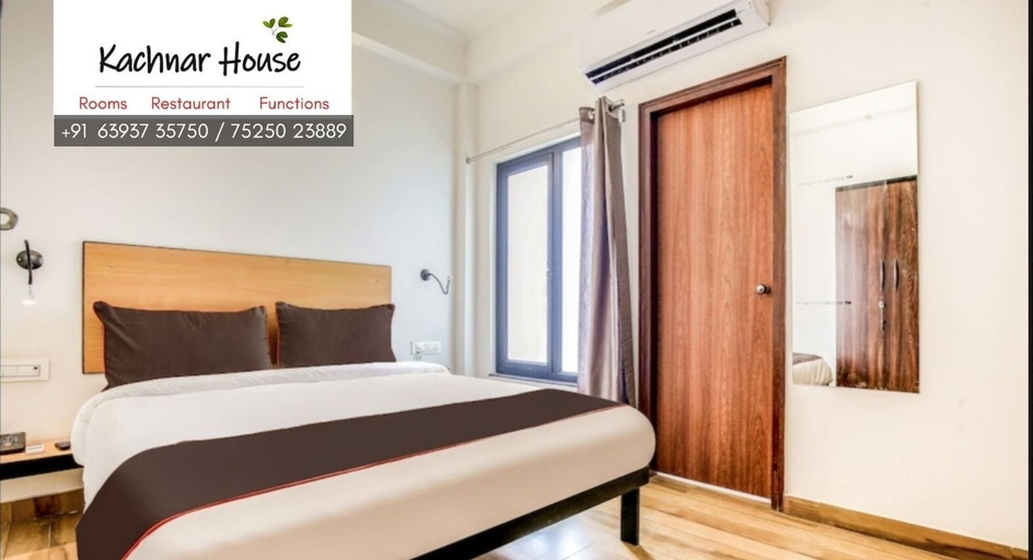 Room 2, Kachnar House, Lucknow