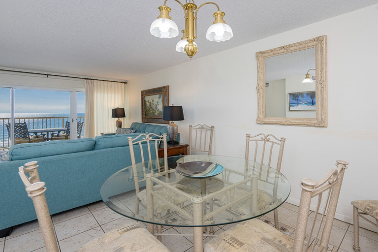 Interior 5, Driftwood Towers 5a 2 Bedroom Condo, Baldwin