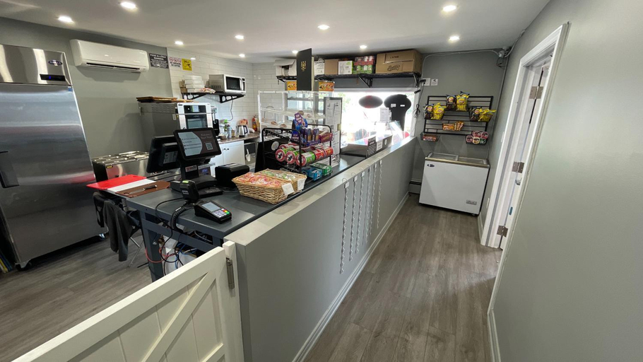 Food & Drinks 3, Haileybury Beach Motel, Timiskaming