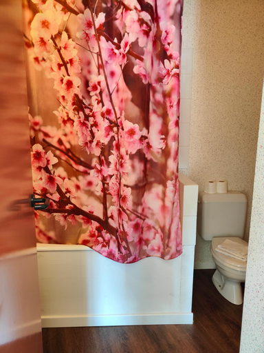 Bathroom 3, Hotel Au Val Doré, Puy-de-Dôme