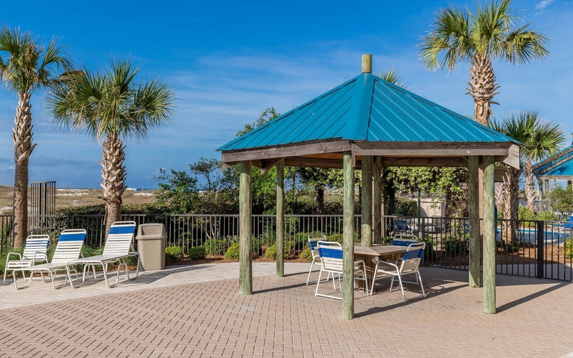 Property grounds 3, Phoenix East 2 2033 3 Bedroom Condo, Baldwin