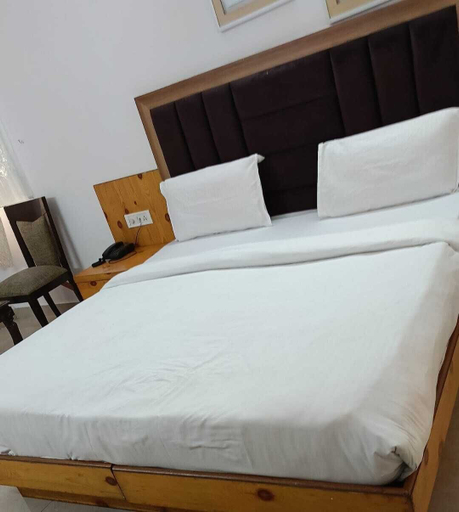 Bedroom 4, Hotel TJS Grand, Delhi