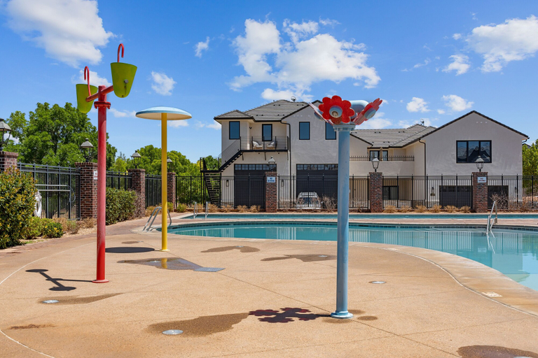 Pool 5, Desert Bungalow #h8 3 Bedroom Home, Washington