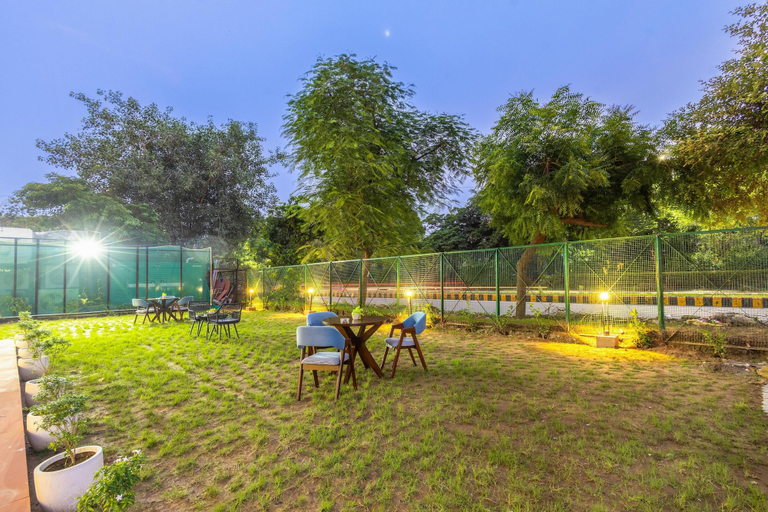 Outdoor dining, Hotel Limon Sector 45 Gurgaon, Gurgaon