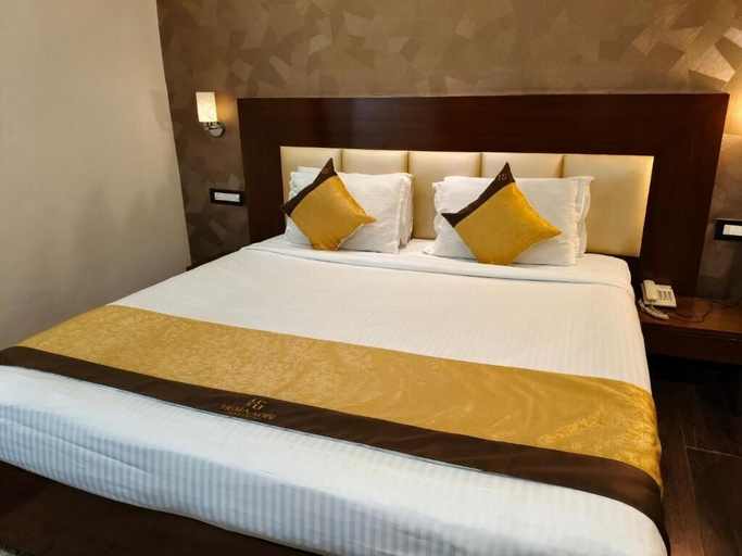 Room 5, Hotel Hemaadri Grand, Hyderabad