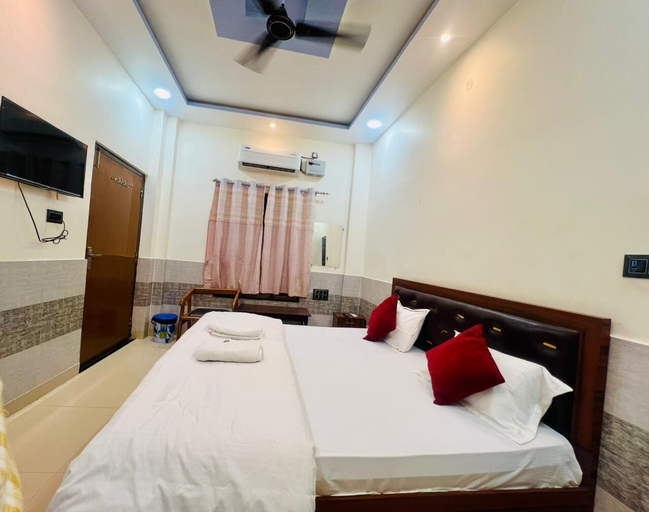 Room 4, Gitanshi Palace, Faizabad