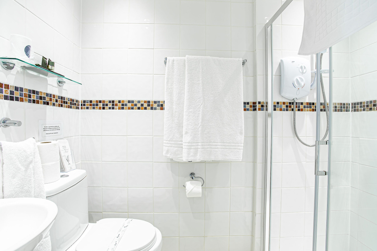 Bathroom 4, Southbank TOWN HOUSE, Torbay