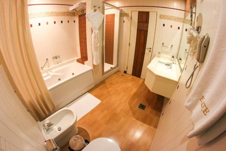Bathroom 4, City Center Hotel, Manama