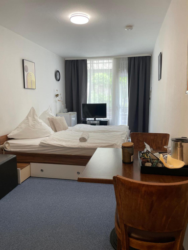 Bedroom 4, Hotel Restaurant Toscana, Main-Kinzig-Kreis