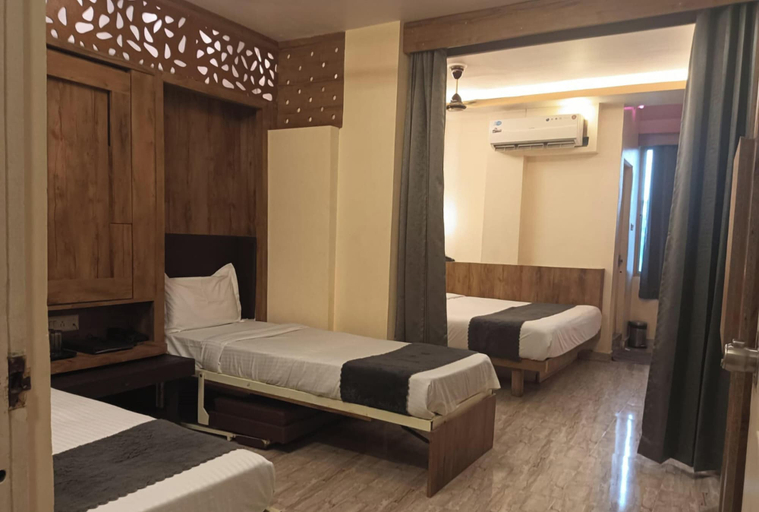 Bedroom 5, Hotel comfort & Terrace Lounge Deoghar, Deoghar