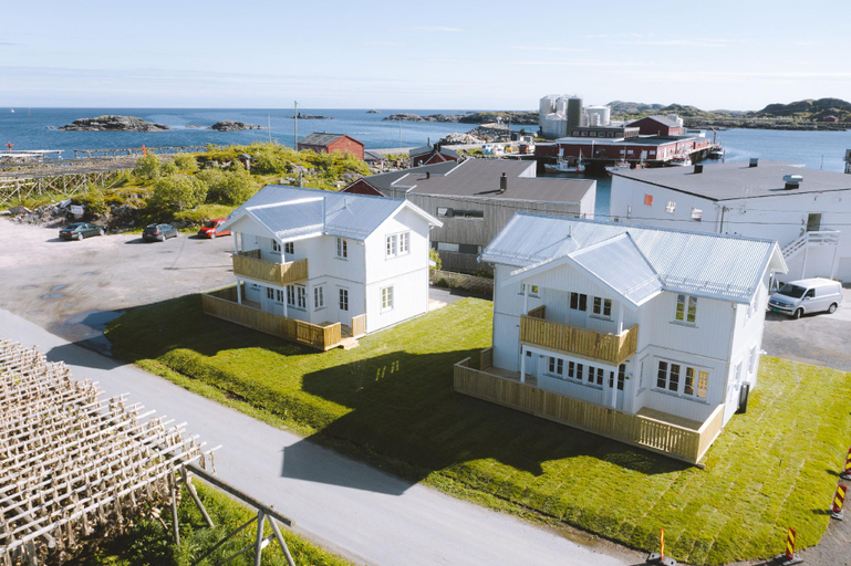 Exterior & Views 1, Solsiden Brygge Rorbuer, Vestvågøy