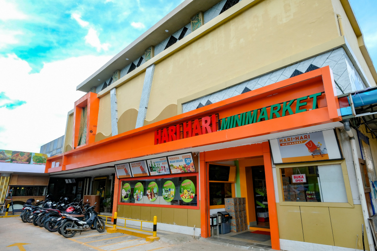 Exterior & Views 2, RedDoorz Plus @ Pasar Bengkong Centre Batam, Batam