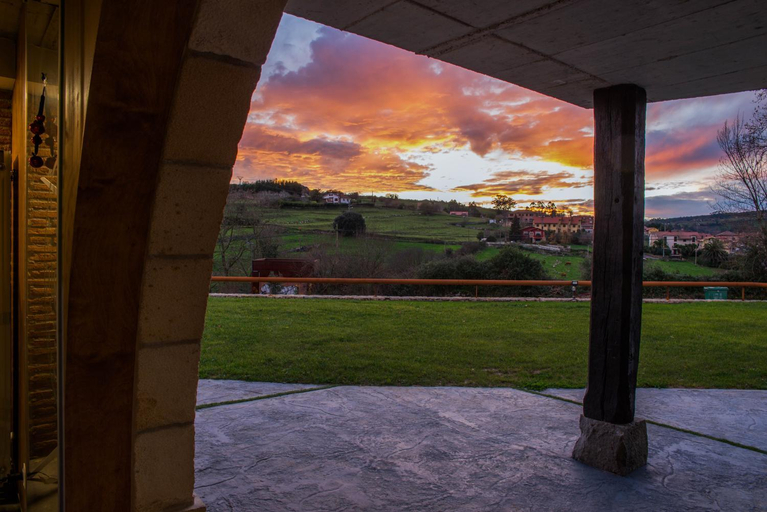 Others 5, Apartamentos Estela de Altamira, Cantabria