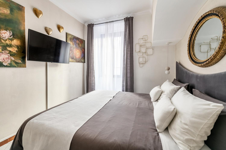 Bedroom 2, Spanish Steps Art Gallery- Roma, Rome