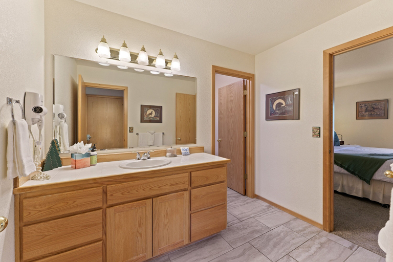 Bathroom 2, 37 Kinglet 4 Bedroom Home by RedAwning, Deschutes