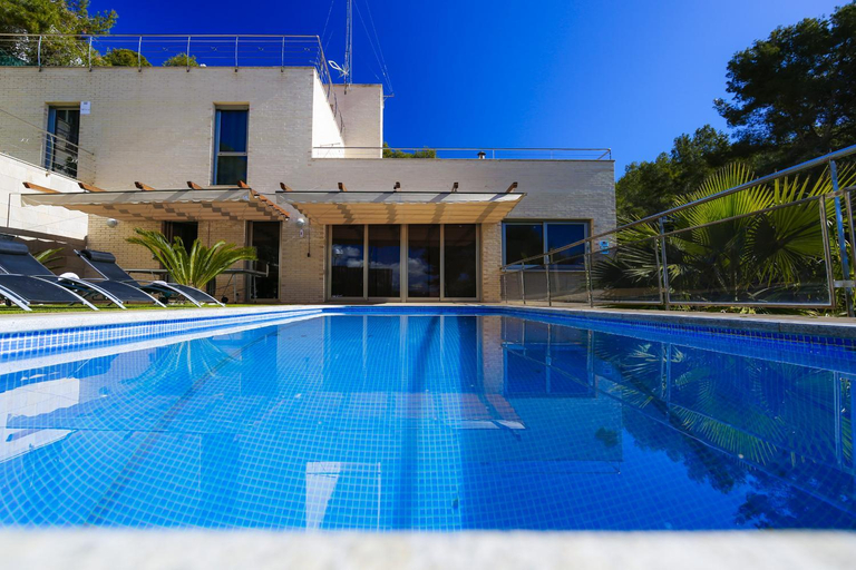 Others 3, Villa NINA, Tarragona