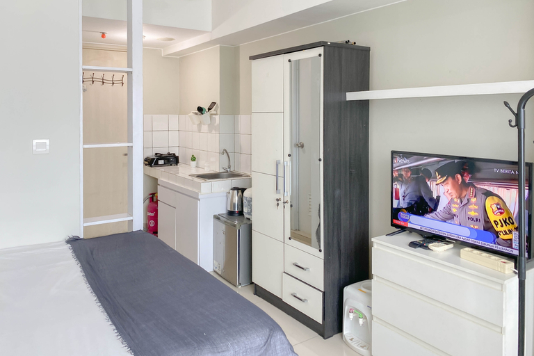 Others 4, Compact and Warm Studio at Apartment Springlake Summarecon Bekasi By Travelio, Bekasi