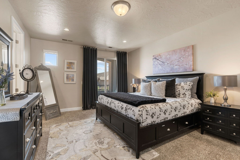 Bedroom 4, Coral Escape by RedAwning, Washington