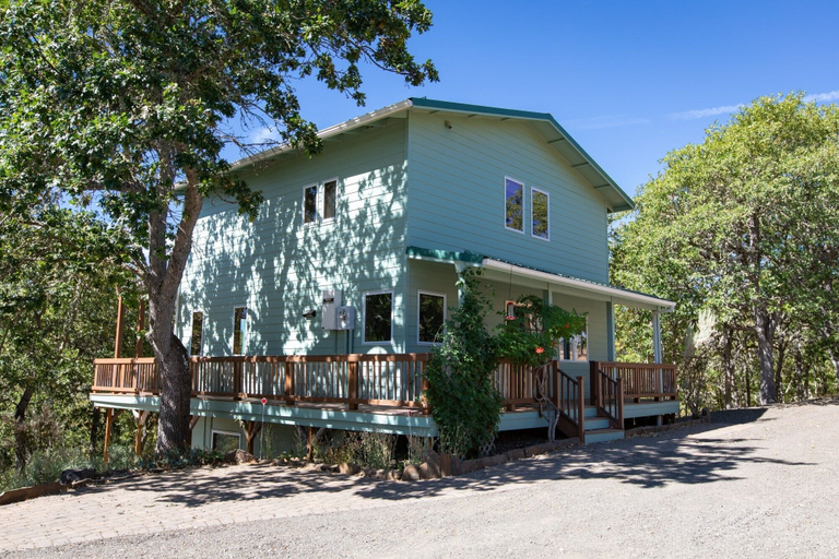 Exterior 3, The Oaks Home features Private Disc Golf Course by RedAwning, Klickitat
