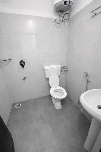 Bathroom 4, Hotel My Stay, Indore