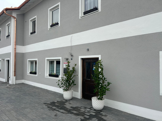 Exterior & Views 1, Gasthof Falter, Straubing