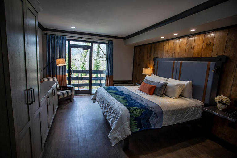 Bedroom 2, Fontana Village Resort, Graham