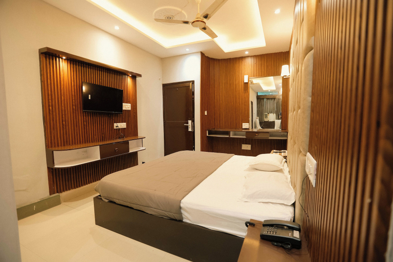 Room 4, Ekaanta Retreat, Sirmaur