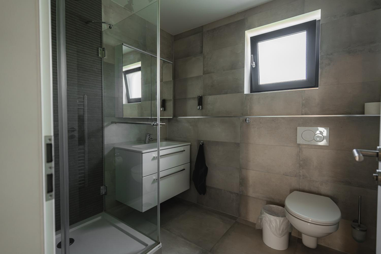 Bathroom 5, NurbLife Hotel, Ahrweiler