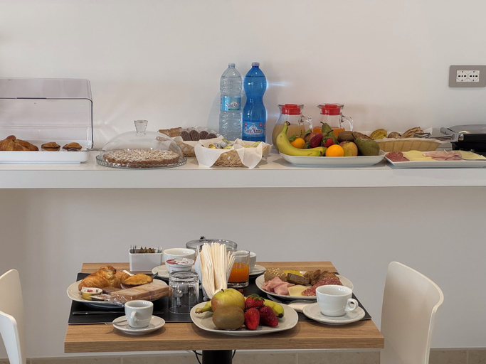 Breakfast meal, B&B Affittacamere Vecchia Alimini, Lecce