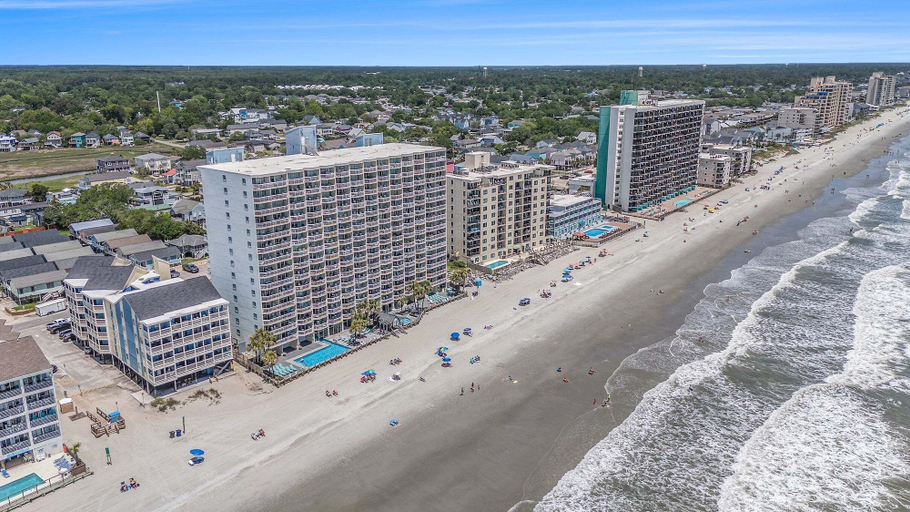 Beach 2, 1008 Waters Edge Resort 1 Bedroom Condo, Georgetown