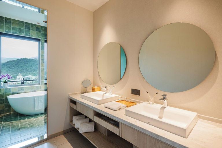 Bathroom 5, The Archipelago, Yilan