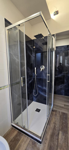 Bathroom 3, Glint House Prestige, Roma