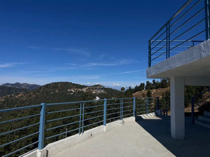 Property grounds, Mangalam Retreat, Nainital