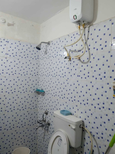 Bathroom, Holidayhomecochin, Ernakulam