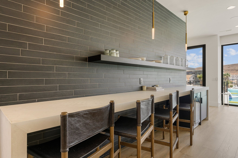 Dining 2, Luxury Beachside 7 Bedroom Home, Washington