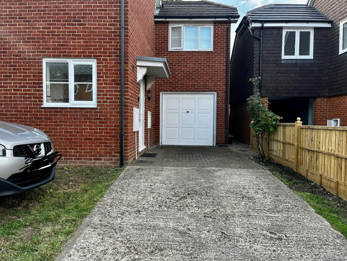 Exterior & Views, House - Sleeps 8 - Hot tub - Parking - Garden, Kent