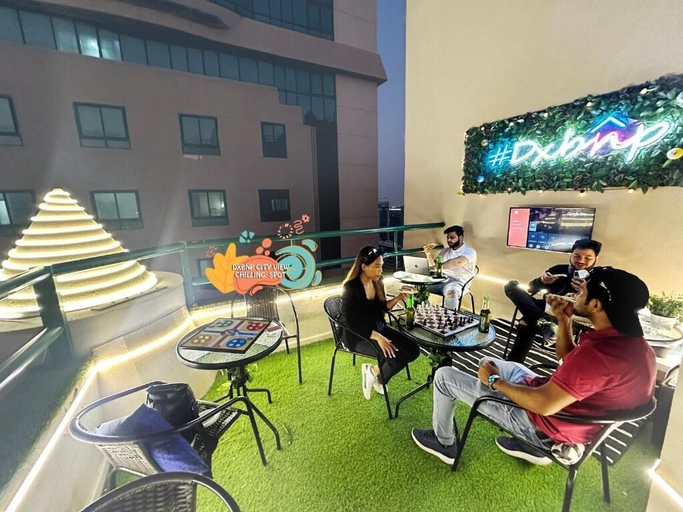 Outdoor dining 4, The Hive Partition Room in Tecom, Dubai