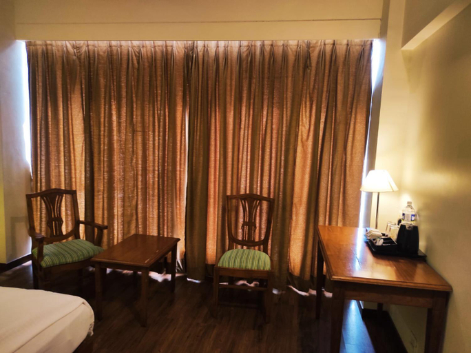 Bedroom 4, Krishna Inn - Royal Hotels, Kolhapur