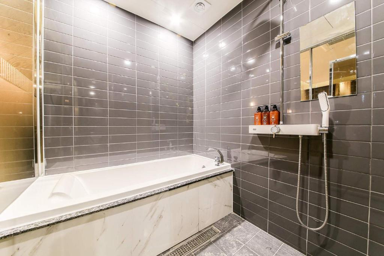 Bathroom 4, Hotel Oscar Seomunmarket, Buk