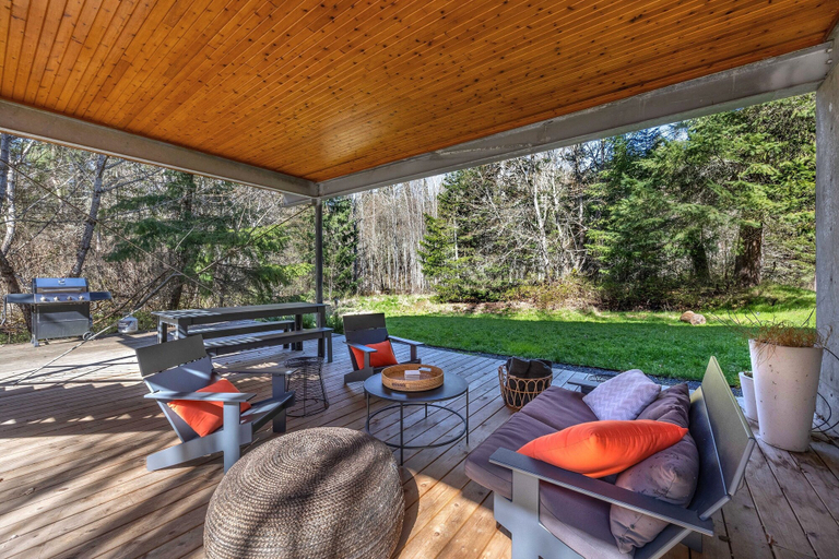 Primary image, Neal Creek 2 Bedroom Home by RedAwning, Hood River